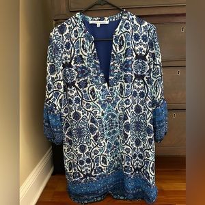 Collective Concepts long sleeved shift dress. Size medium.